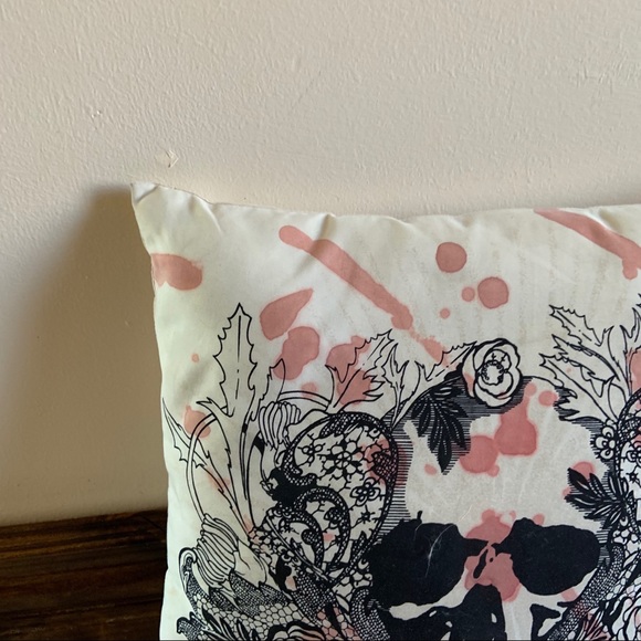 Quicksilver Skull Floral Pillow - Picture 4 of 7
